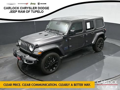 Used 2025 Jeep Wrangler Unlimited Sahara w/ Safety Group AWD/4WD image 47