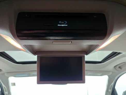 Used 2018 Toyota Sequoia Platinum image 44