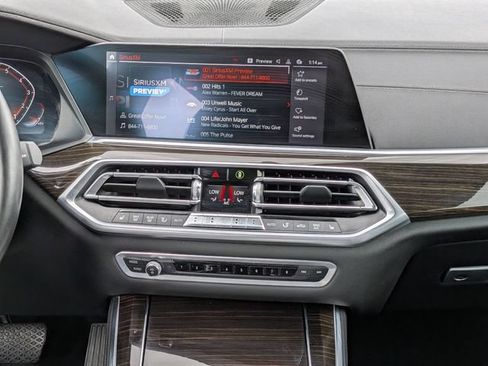 Used 2019 BMW X5 xDrive40i w/ Premium Package 2 AWD/4WD image 17