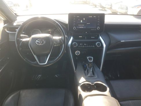 Used 2021 Toyota Venza XLE w/ Softex Package image 10