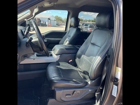 Used 2018 Ford F250 Lariat image 3