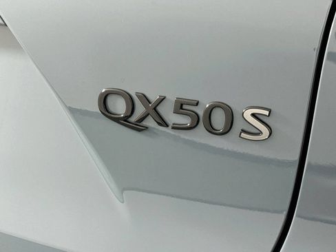 Used 2023 INFINITI QX50 Sport AWD/4WD image 10