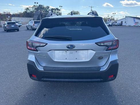 Certified 2025 Subaru Outback Premium image 4