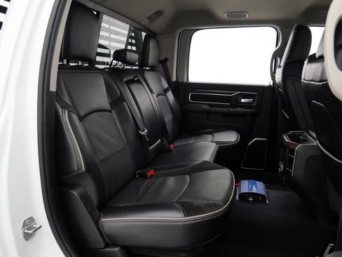Used 2023 RAM 2500 Laramie AWD/4WD image 19