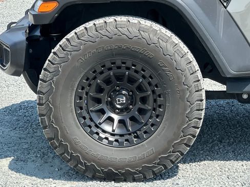 Used 2021 Jeep Wrangler Unlimited Sport AWD/4WD image 12