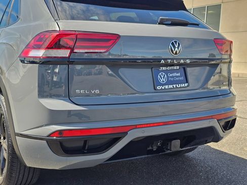 Certified 2023 Volkswagen Atlas Cross Sport SEL R-Line AWD/4WD image 7
