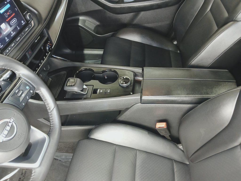 Used 2023 Nissan Rogue SV w/ SV Premium B Package AWD/4WD image 18
