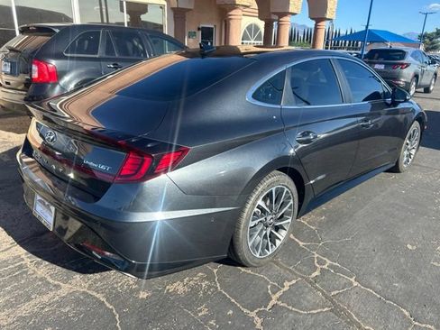 Used 2023 Hyundai Sonata Limited FWD image 2