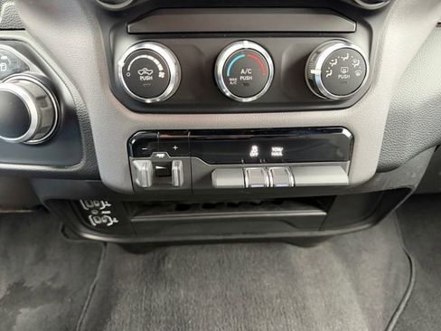 Used 2024 RAM 2500 Big Horn image 23