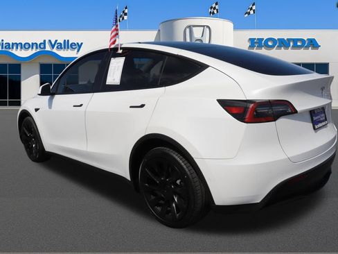 Used 2021 Tesla Model Y Long Range AWD/4WD image 4