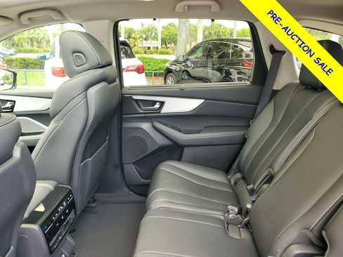 Certified 2023 Acura MDX SH-AWD w/ Technology Package image 12