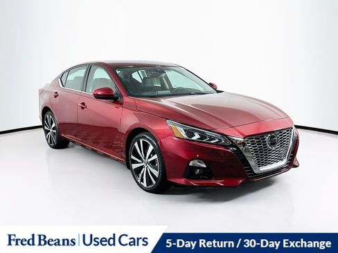 Used 2022 Nissan Altima 2.5 SR AWD/4WD image 1