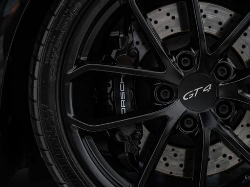Used 2021 Porsche 718 Cayman GT4 RWD image 97