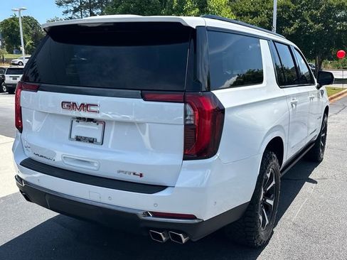Used 2025 GMC Yukon XL AT4 w/ AT4 Premium Package AWD/4WD image 3