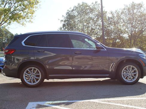 Used 2020 BMW X5 xDrive40i w/ Premium Package image 9