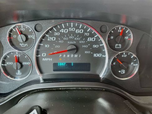 Used 2025 Chevrolet Express 2500 Extended w/ Driver Convenience Package RWD image 12