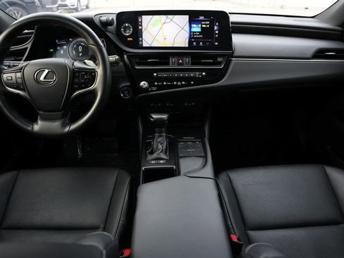 Used 2022 Lexus ES 300h w/ Premium Package image 7