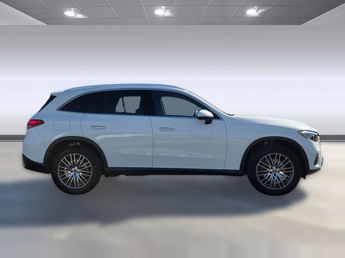 Used 2026 Mercedes-Benz GLC 300 4MATIC image 8