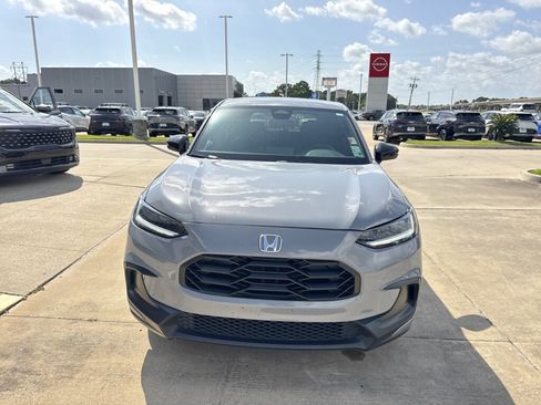 Used 2024 Honda HR-V Sport image 4