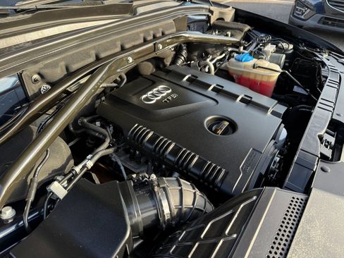 Used 2011 Audi Q5 2.0T Premium image 36