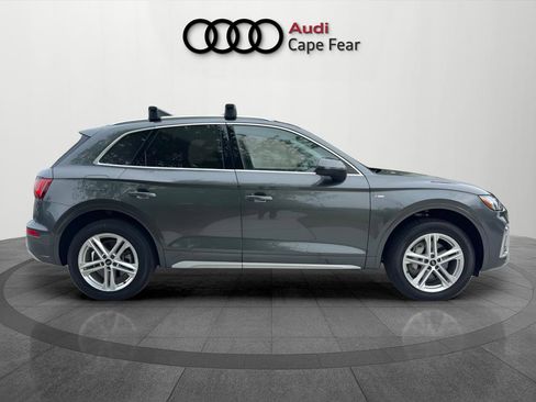 Used 2023 Audi Q5 e Premium w/ Convenience Package AWD/4WD image 6