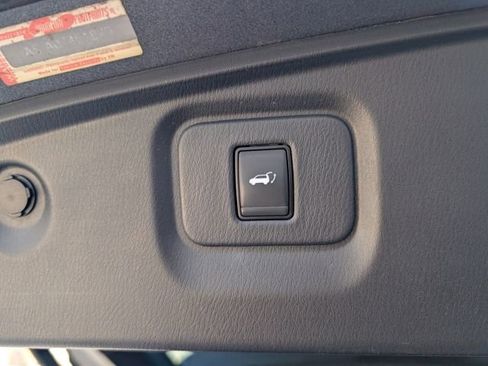 Used 2017 Nissan Pathfinder SL w/ Cargo Package image 26