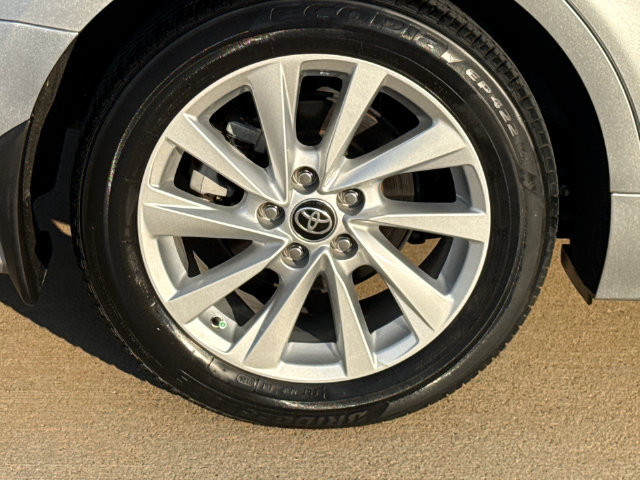 Used 2024 Toyota Camry LE FWD image 9