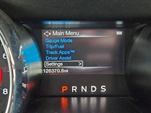 Used 2016 Ford Mustang Coupe image 8