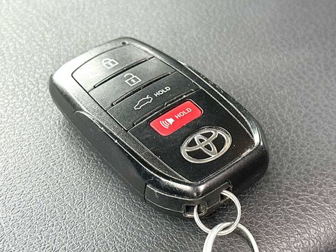 Used 2025 Toyota Camry LE FWD image 29