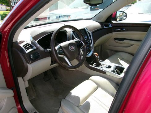 Used 2014 Cadillac SRX Luxury AWD/4WD image 5