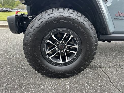 Used 2024 Jeep Wrangler Unlimited Rubicon image 11
