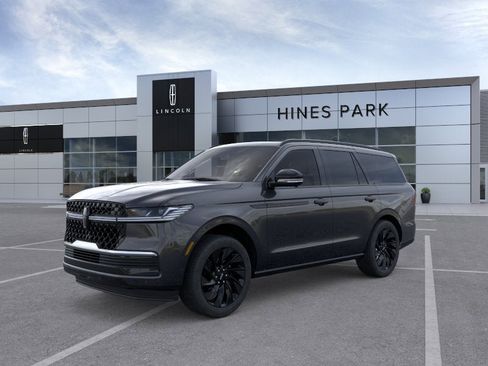 New 2026 Lincoln Navigator Reserve AWD/4WD image 1