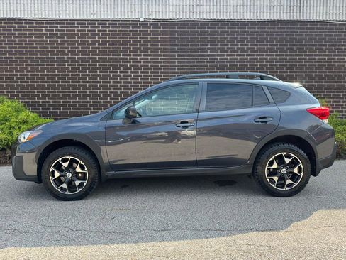 Used 2018 Subaru Crosstrek 2.0i Premium image 2