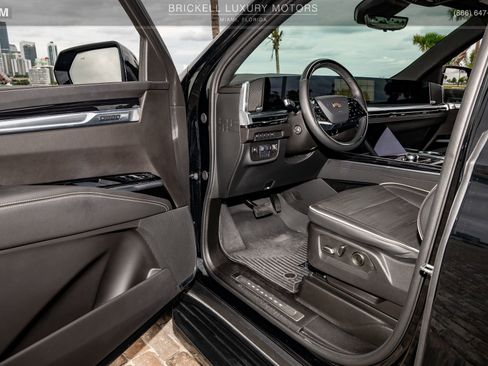 Used 2025 Cadillac Escalade Sport w/ LPO, ONYX Package AWD/4WD image 66
