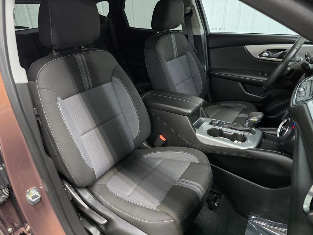 Used 2023 Chevrolet Blazer LT w/ Midnight/Sport Edition AWD/4WD image 23