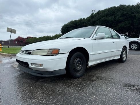 Used 1994 Honda Accord DX image 3