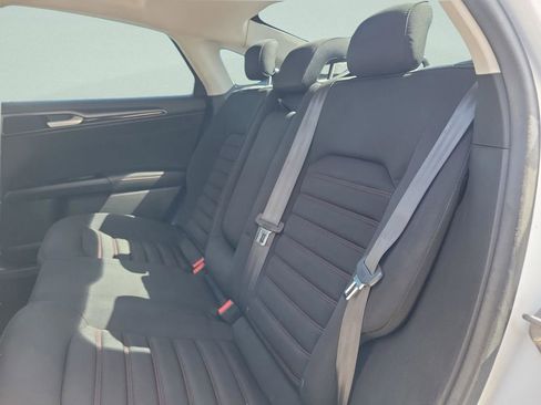 Used 2016 Ford Fusion SE image 20