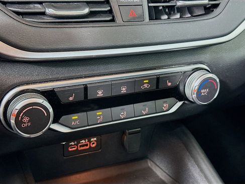 Used 2019 Nissan Altima 2.5 SR w/ SR Premium Package FWD image 15