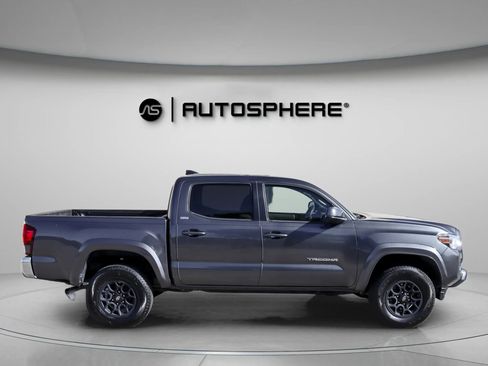Used 2019 Toyota Tacoma SR5 image 11