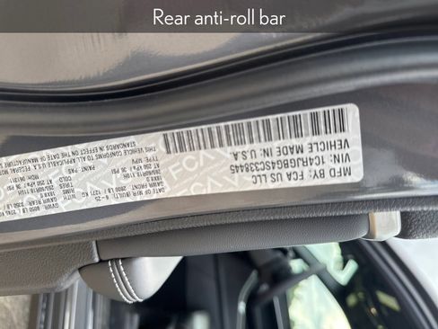 New 2025 Jeep Grand Cherokee Limited image 36