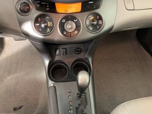 Used 2011 Toyota RAV4 Limited image 25