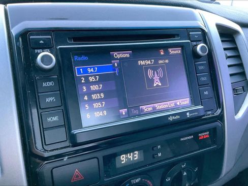 Used 2014 Toyota Tacoma PreRunner image 30