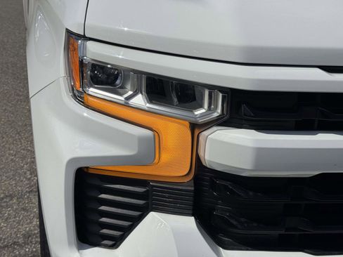 Used 2023 Chevrolet Silverado 1500 RST image 6