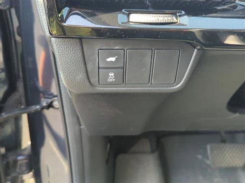 Used 2024 Honda CR-V EX-L image 11