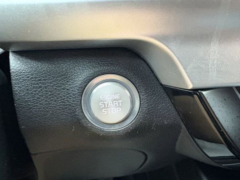 Used 2020 Kia Telluride S w/ S 8 Passenger Seating Package image 23