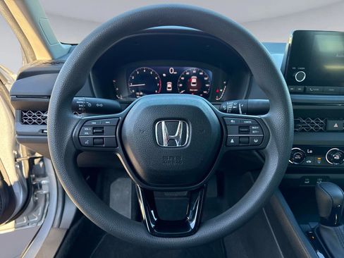 Used 2023 Honda Accord LX image 27