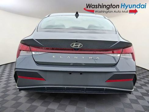 Certified 2026 Hyundai Elantra SE image 5