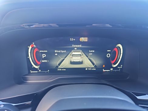 Used 2026 Nissan Pathfinder Platinum image 13