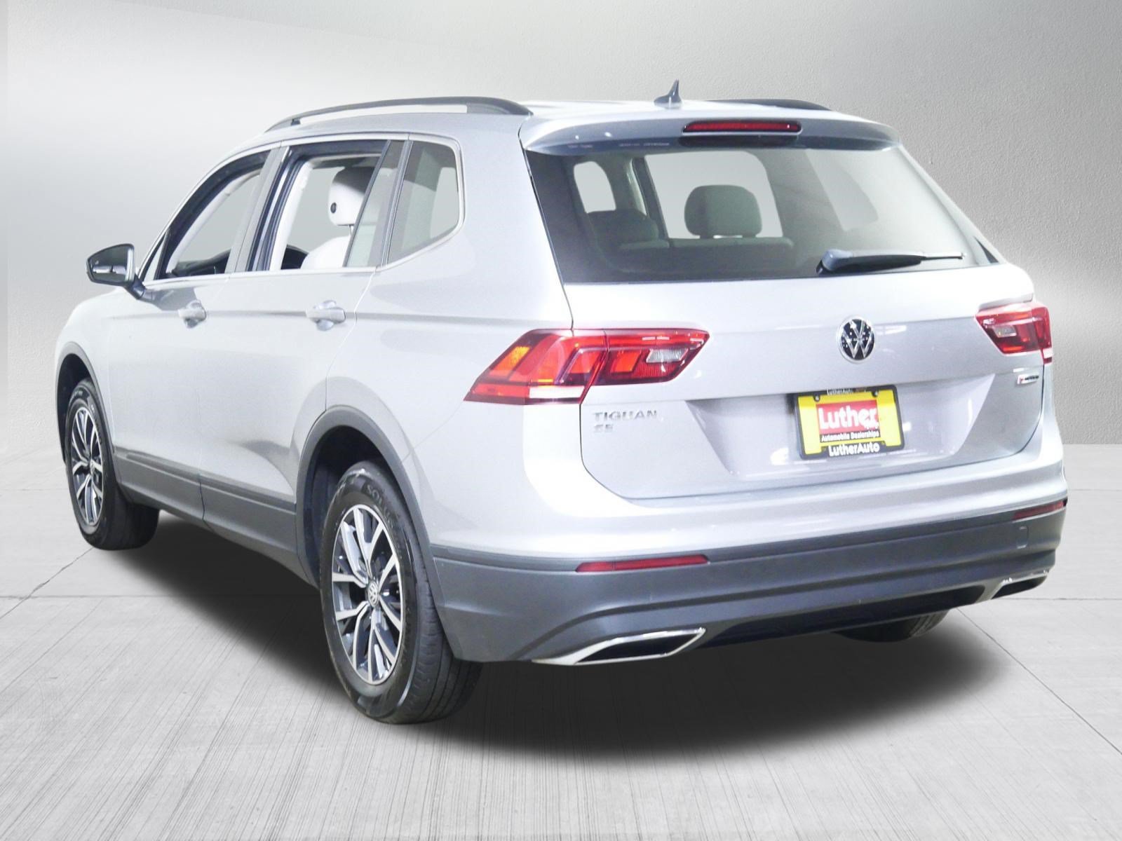 Used 2019 Volkswagen Tiguan SE AWD/4WD image 5