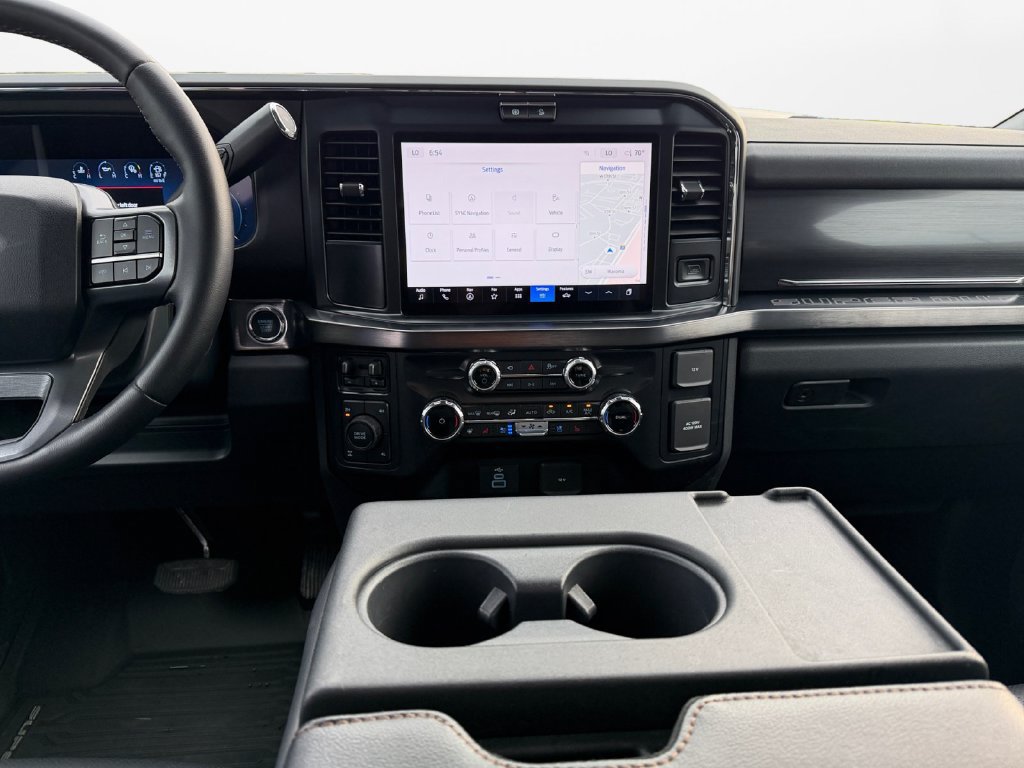 Used 2025 Ford F350 Lariat AWD/4WD image 11